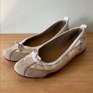 GEOX Tan and White Leather and Suede Flats, Size 38/7 ½